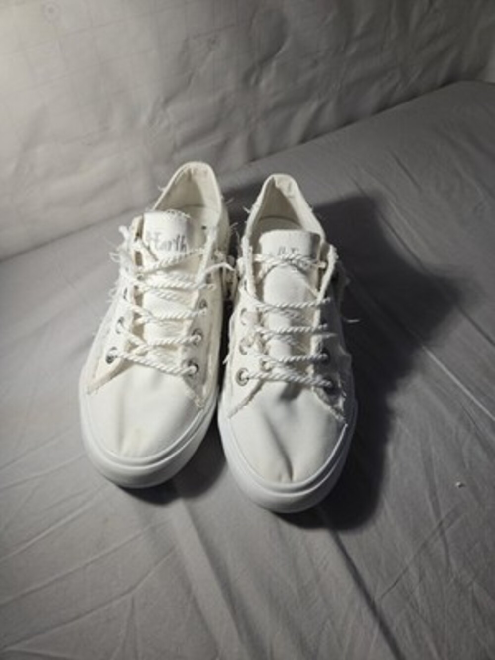 4 Earth Blowfish Malibu White Womens Shoe Size 8